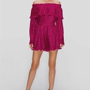 Endless Rose metallic romper.Off-the-shoulder necklineLong sleeves SZM